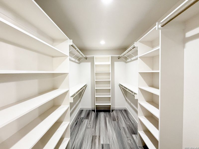 Spacious, unfurnished interior of a new home in , Devine (Image 22).