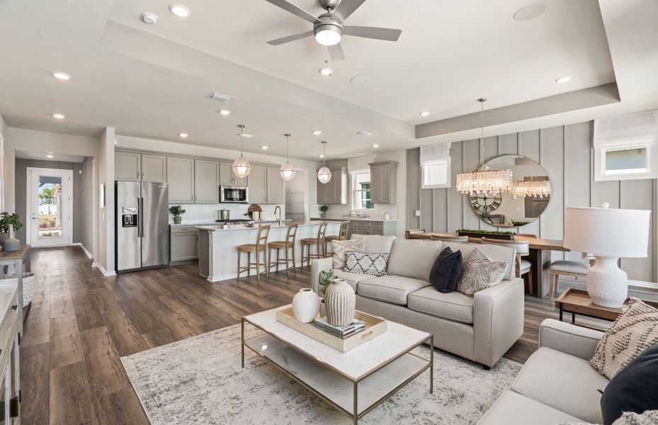 Representative furnished interior of a home built from the Palmary by Del Webb in Del Webb Lakehaven, Clermont (Image 9).