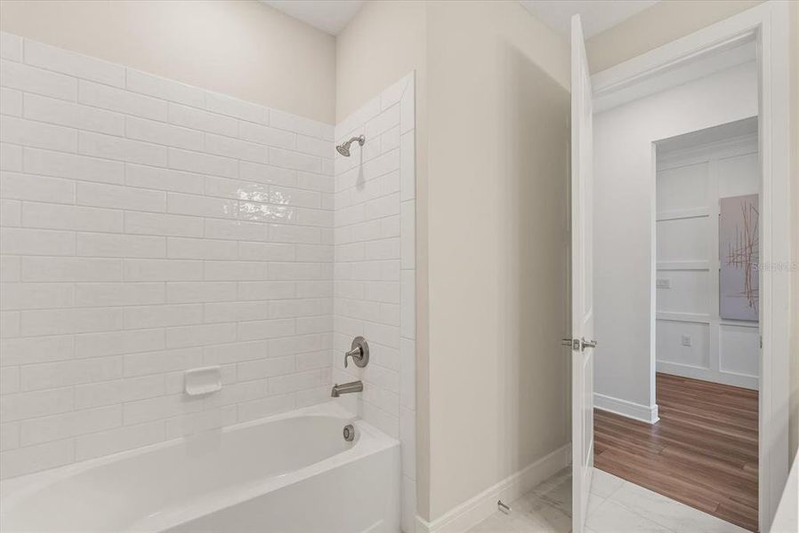 Furnished interior view inside a new home in , Winter Garden (Image 7).