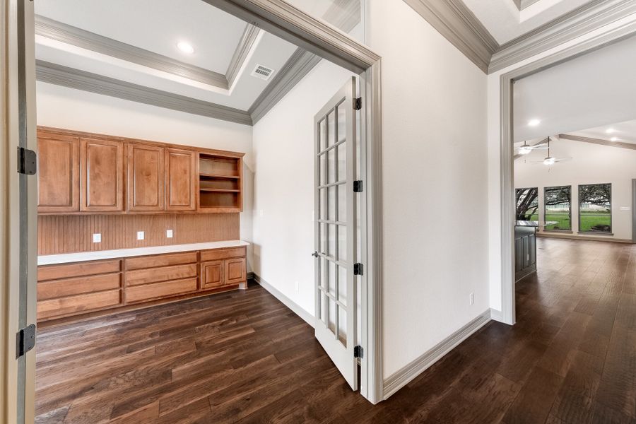 Representative unfurnished interior of a home built from the The Ridgeline by Whitestone Custom Homes in Johnson Ranch, Bulverde (Image 17). Representative unfurnished interior of a home built from the The Ridgeline by Whitestone Custom Homes in Johnson Ranch, Bulverde (Image 17).