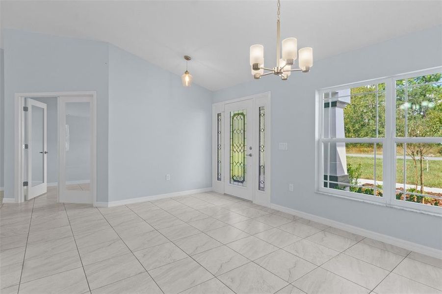 Spacious, unfurnished interior of a new home in , Weeki Wachee (Image 14).