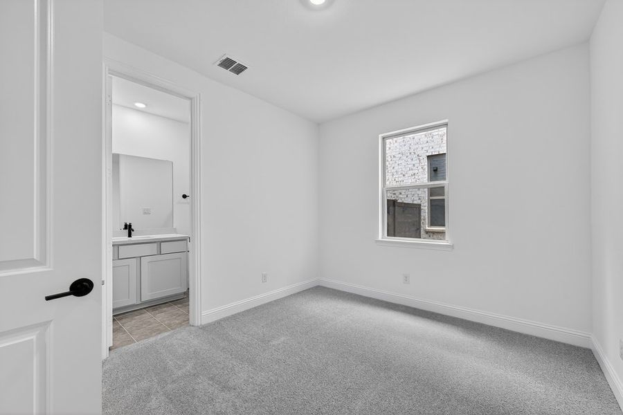 Spacious, unfurnished interior of a new home in The Ridge at Northlake, Northlake (Image 25). Spacious, unfurnished interior of a new home in The Ridge at Northlake, Northlake (Image 25).