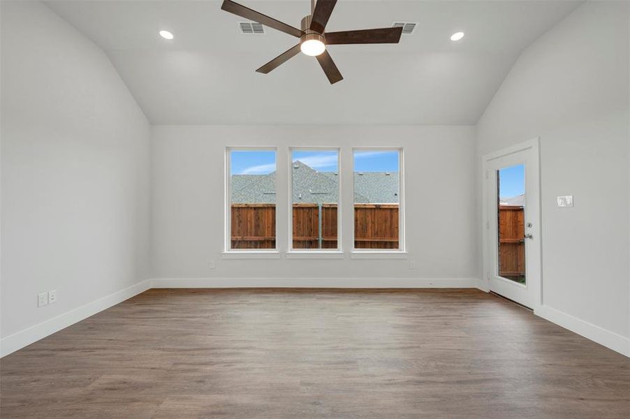 Spacious, unfurnished interior of a new home in Lilybrooke at Legacy Hills, Celina (Image 36). Spacious, unfurnished interior of a new home in Lilybrooke at Legacy Hills, Celina (Image 36).