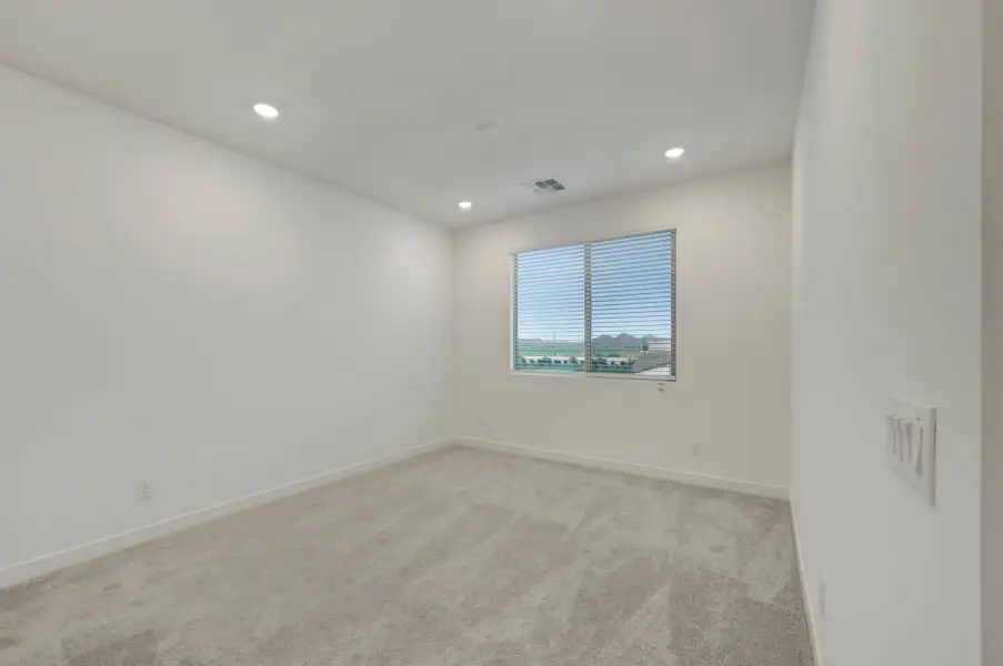 Spacious, unfurnished interior of a new home in Soleo, San Tan Valley (Image 39).