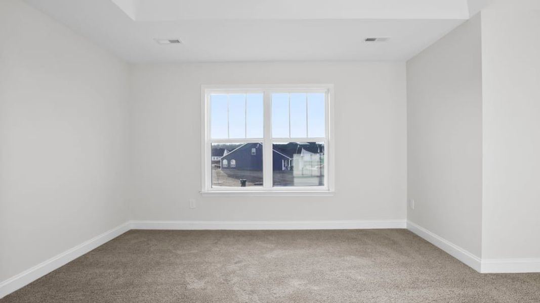 Spacious, unfurnished interior of a new home in Edgewood Estates, Greenville (Image 33).