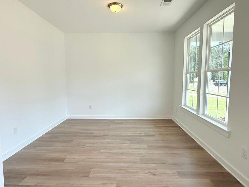 Spacious, unfurnished interior of a new home in Westlyn, Winder (Image 15).