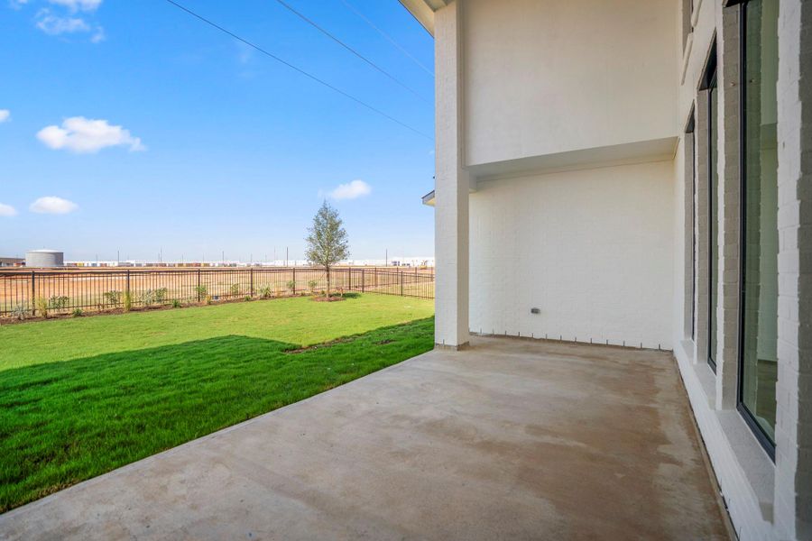 Exterior details and patio area of a home in Jordan Ranch 70' Lots, Fulshear (Image 3).