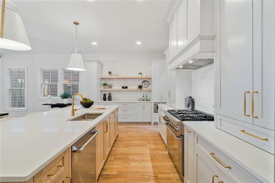 Furnished interior view inside a new home in Pendergrast Farm, Atlanta (Image 66).