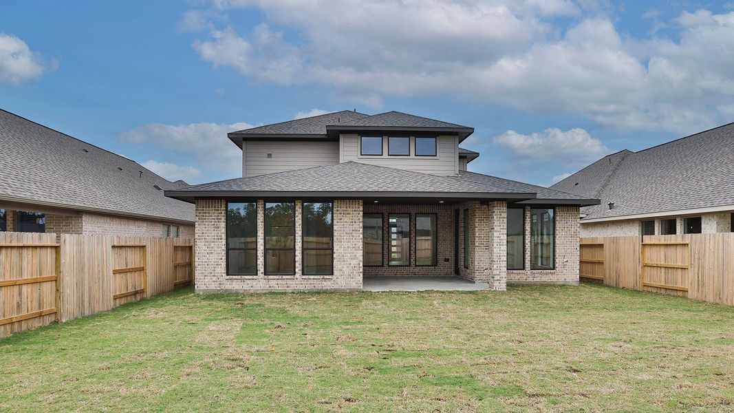 Exterior details and patio area of a home in Evergreen, Conroe (Image 2). Exterior details and patio area of a home in Evergreen, Conroe (Image 2).