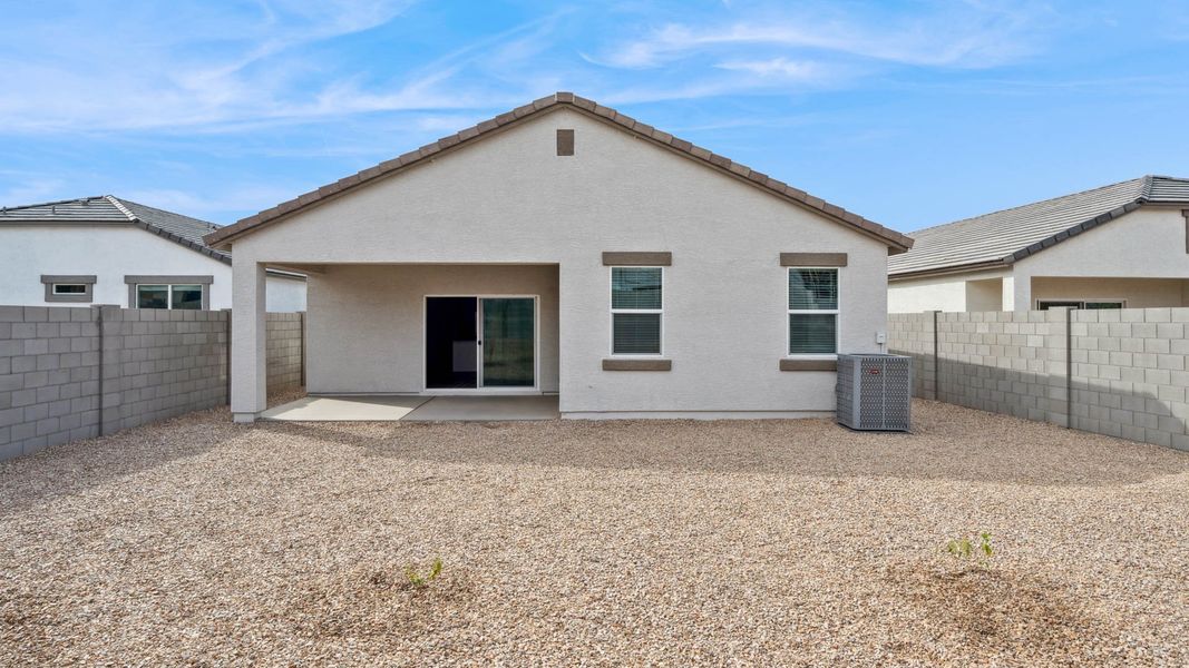 Exterior details and patio area of a home in Copper Falls, Buckeye (Image 21).