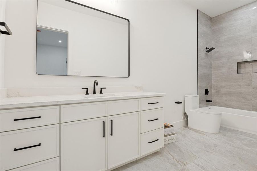 Furnished interior view inside a new home in , Dallas (Image 12).