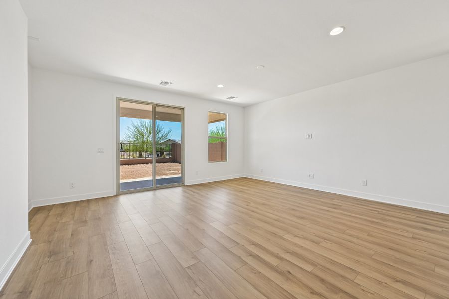 Representative unfurnished interior of a home built from the Essence by Taylor Morrison in Artisan at Asante, Surprise (Image 18). Representative unfurnished interior of a home built from the Essence by Taylor Morrison in Artisan at Asante, Surprise (Image 18).