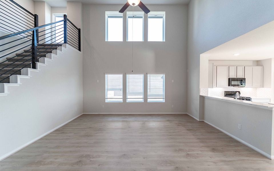 Spacious, unfurnished interior of a new home in Paramount, Kyle (Image 22).