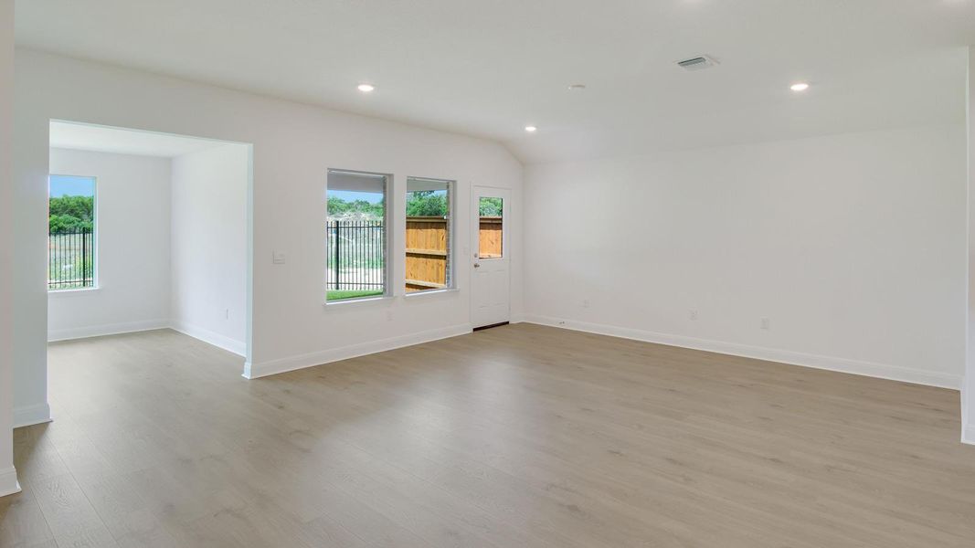 Spacious, unfurnished interior of a new home in Riverview, Georgetown (Image 8). Spacious, unfurnished interior of a new home in Riverview, Georgetown (Image 8).