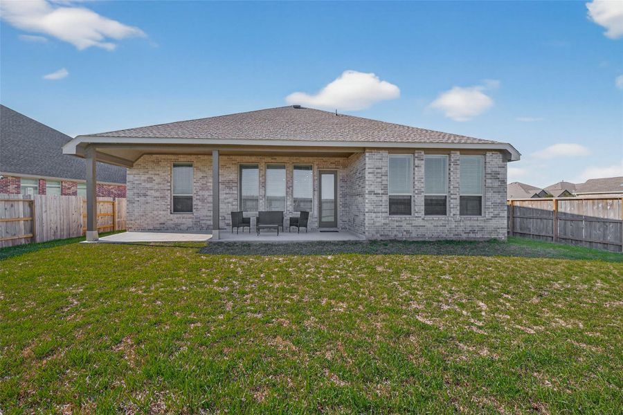 Exterior details and patio area of a home in Walnut Creek at Stone Creek: Fairway Collection, Rosenberg (Image 2). Exterior details and patio area of a home in Walnut Creek at Stone Creek: Fairway Collection, Rosenberg (Image 2).