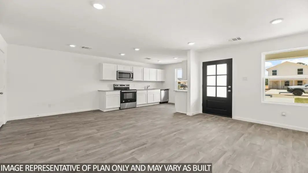 Spacious, unfurnished interior of a new home in Cartwright Mays, Crandall (Image 8).