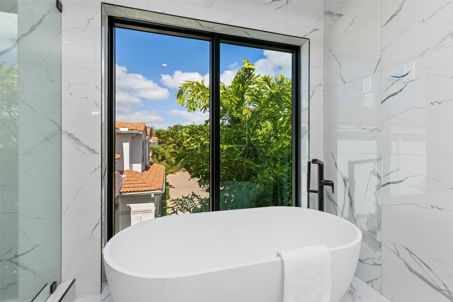 Furnished interior view inside a new home in , Fort Lauderdale (Image 12).