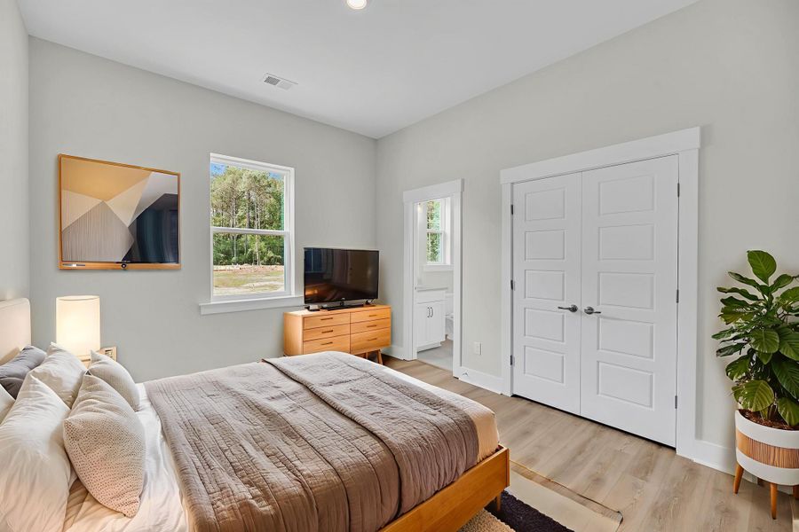 Furnished interior view inside a new home in Hidden Ponds Reserve, Awendaw (Image 7). Furnished interior view inside a new home in Hidden Ponds Reserve, Awendaw (Image 7).