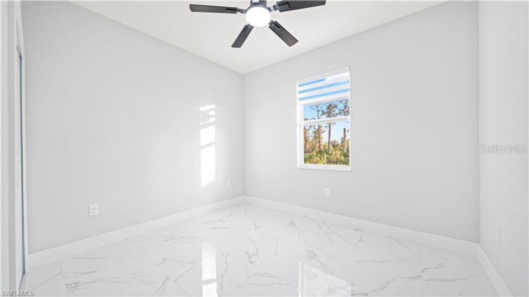Spacious, unfurnished interior of a new home in , Lehigh Acres (Image 20).