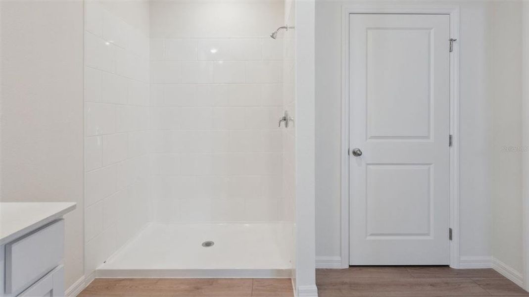 Spacious, unfurnished interior of a new home in Harmony West, St. Cloud (Image 17).