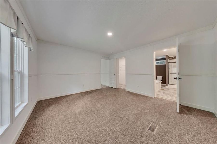Spacious, unfurnished interior of a new home in , Maysville (Image 18).