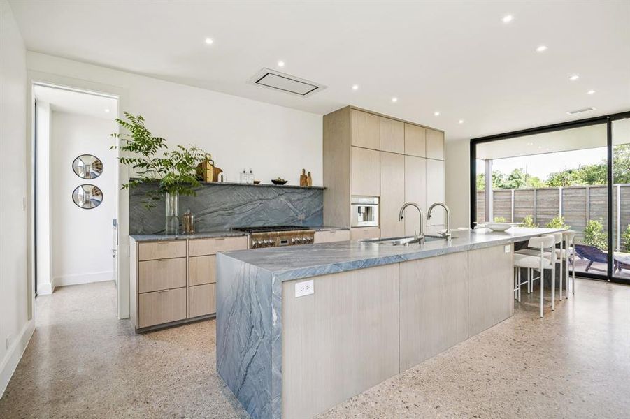 Furnished interior view inside a new home in , Dallas (Image 6). Furnished interior view inside a new home in , Dallas (Image 6).