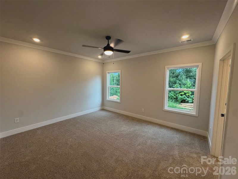 Spacious, unfurnished interior of a new home in Northlake, Statesville (Image 16).