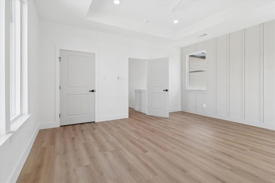 Spacious, unfurnished interior of a new home in , Glenn Heights (Image 25).