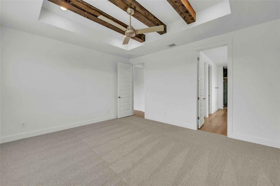 Please note: These interior photos are not of the actual home but are of a completed one with a similar floor plan. Finishes, features, and layouts may vary.