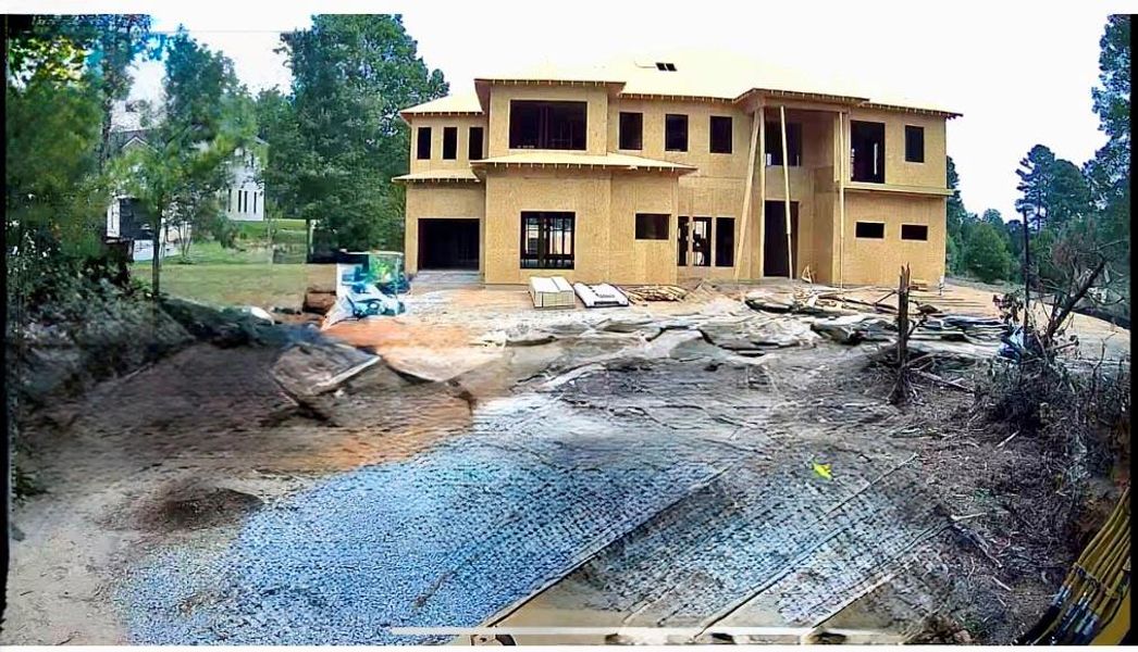 Image 2 of a home in . Image 2 of a home in .