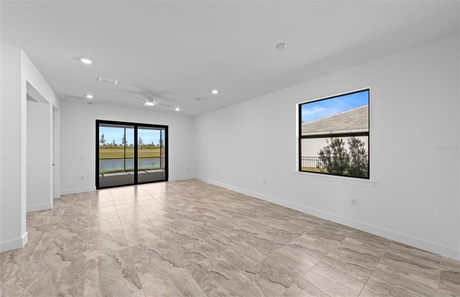 Spacious, unfurnished interior of a new home in Del Webb Catalina, Lakewood Ranch (Image 29).