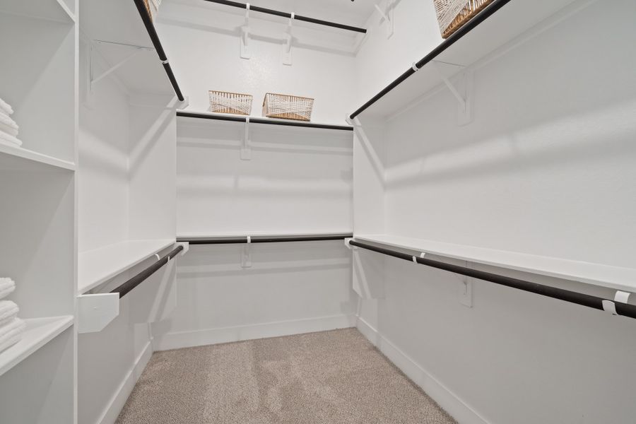 Image 36 of a home in Kresston.