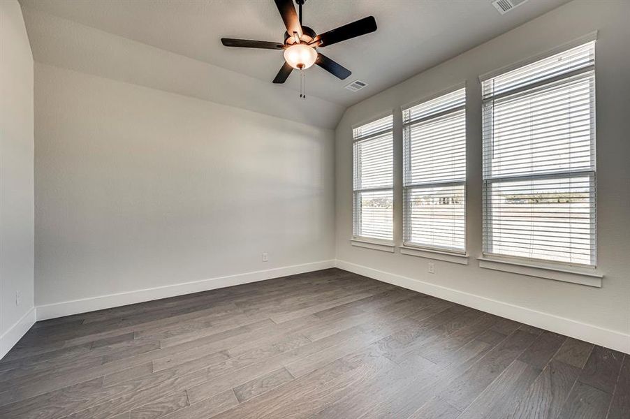 Spacious, unfurnished interior of a new home in The Arbors Midlothian, Midlothian (Image 20).
