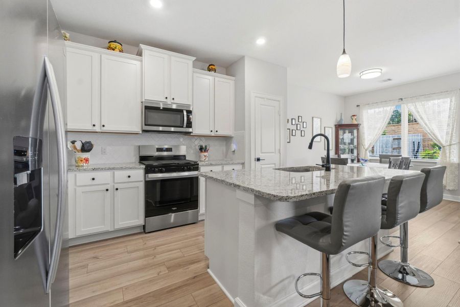 Furnished interior view inside a new home in Wedgewood Forest, Conroe (Image 5).