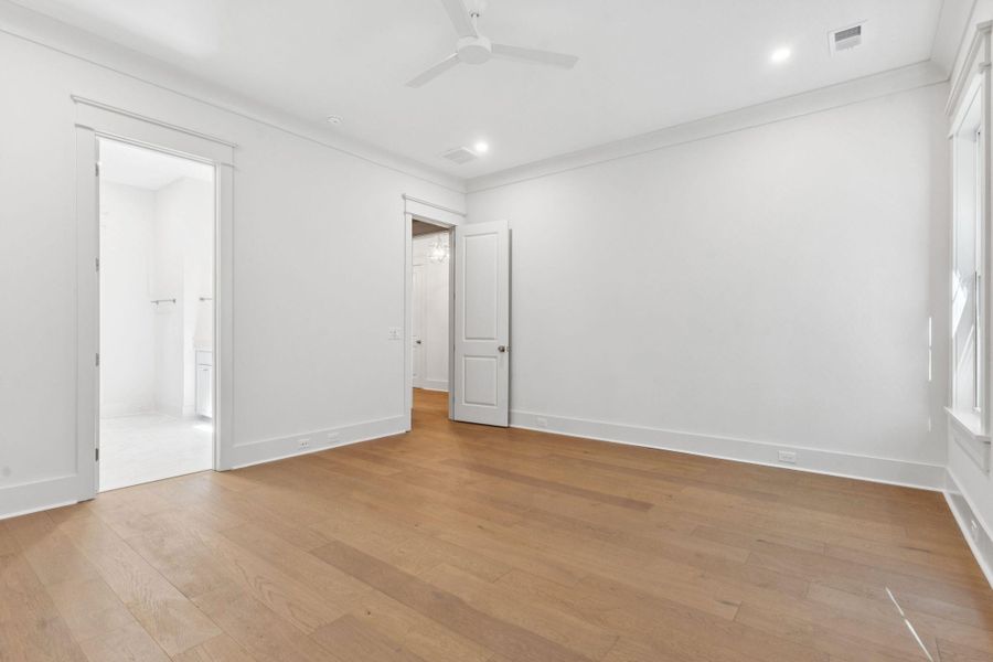 Spacious, unfurnished interior of a new home in , Mount Pleasant (Image 50).