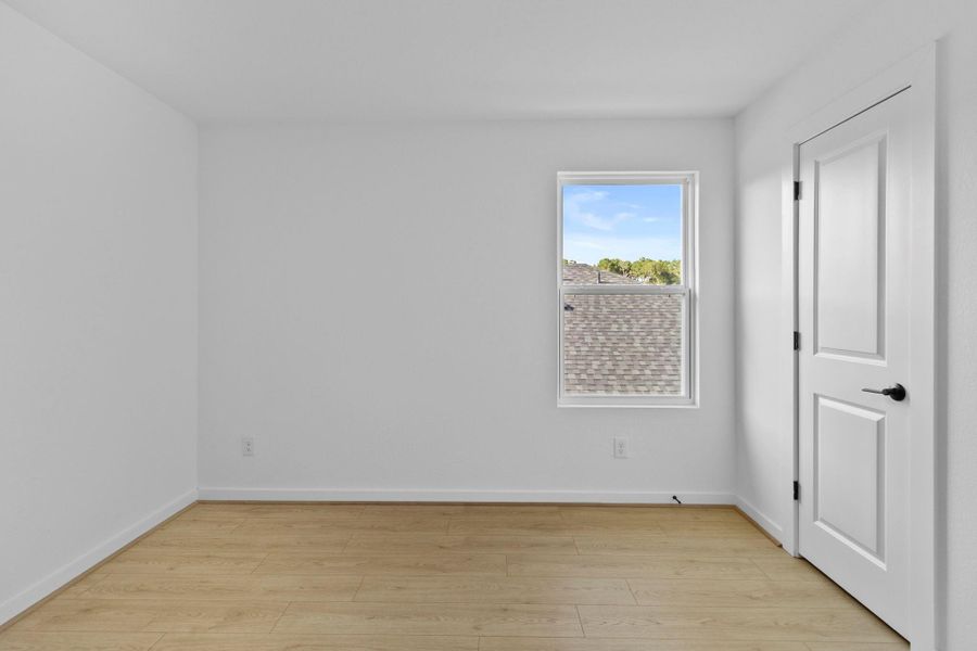 Spacious, unfurnished interior of a new home in Lake Conroe Cove, Willis (Image 23). Spacious, unfurnished interior of a new home in Lake Conroe Cove, Willis (Image 23).