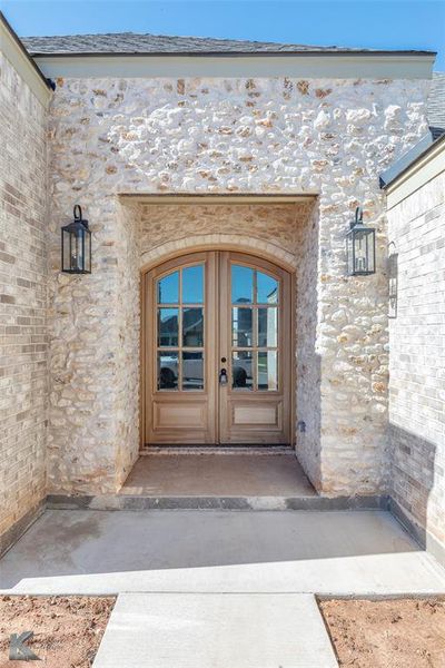Exterior details and patio area of a home in , Abilene (Image 24).