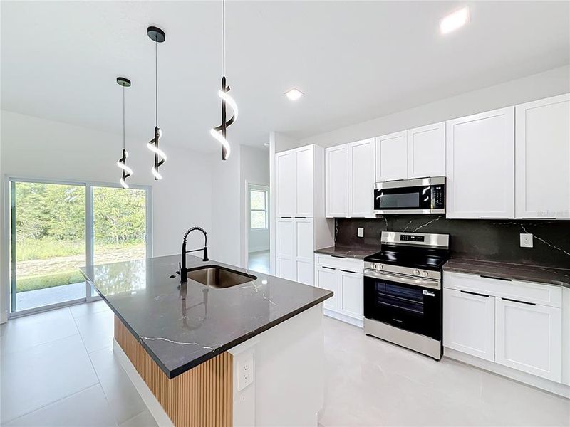 Furnished interior view inside a new home in , Ocala (Image 5).