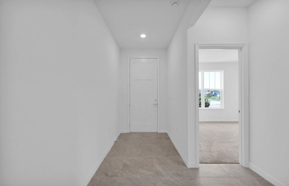 Heston | Foyer/Entryway Heston | Foyer/Entryway