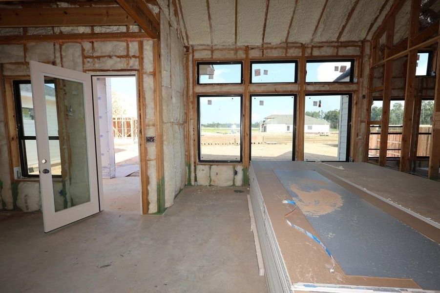 Spacious, unfurnished interior of a new home in ARTAVIA 50' Homesites, Conroe (Image 5).