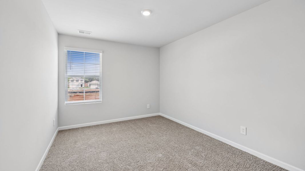 Representative unfurnished interior of a home built from the CABRAL by D.R. Horton in River Landing, Murfreesboro (Image 28).