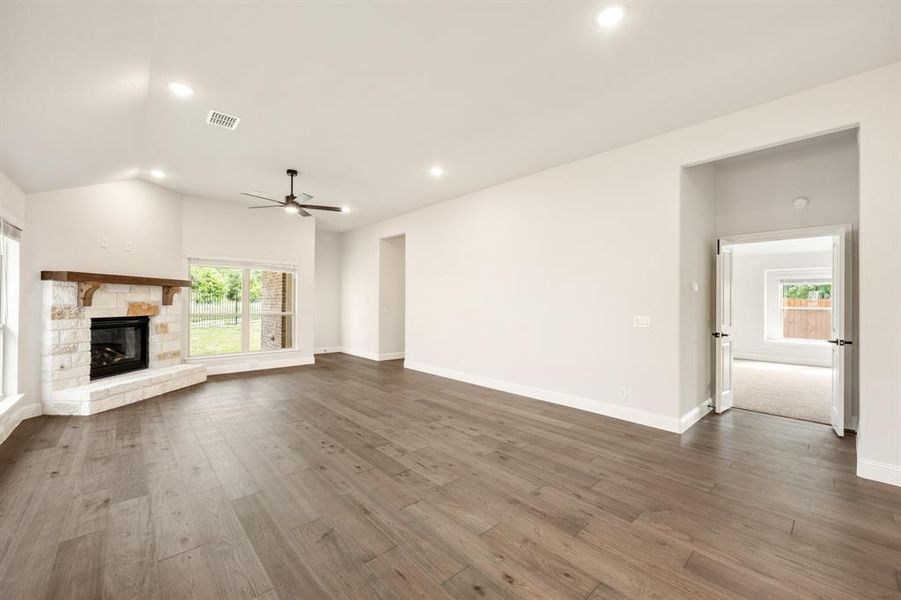 Spacious, unfurnished interior of a new home in Parks of Aledo, Aledo (Image 30).
