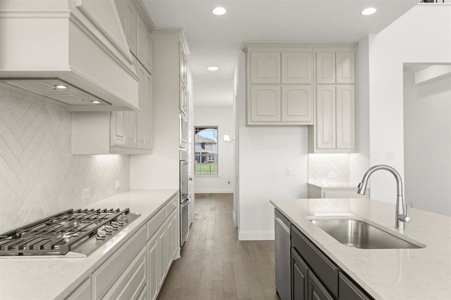 12. 2320 Errol - Kitchen (3) 12. 2320 Errol - Kitchen (3)