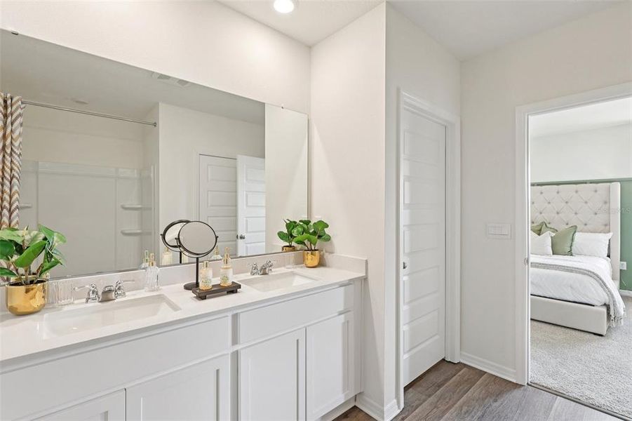 Furnished interior view inside a new home in , Lakeland (Image 12).