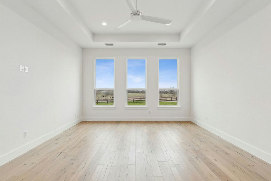 Spacious, unfurnished interior of a new home in The Vines, Haslet (Image 19).