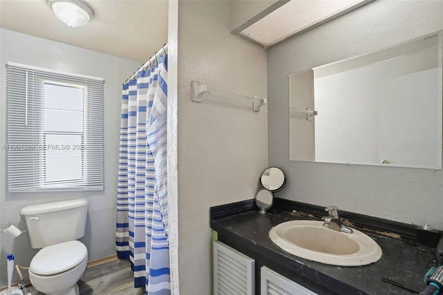 Furnished interior view inside a new home in , Labelle (Image 16). Furnished interior view inside a new home in , Labelle (Image 16).