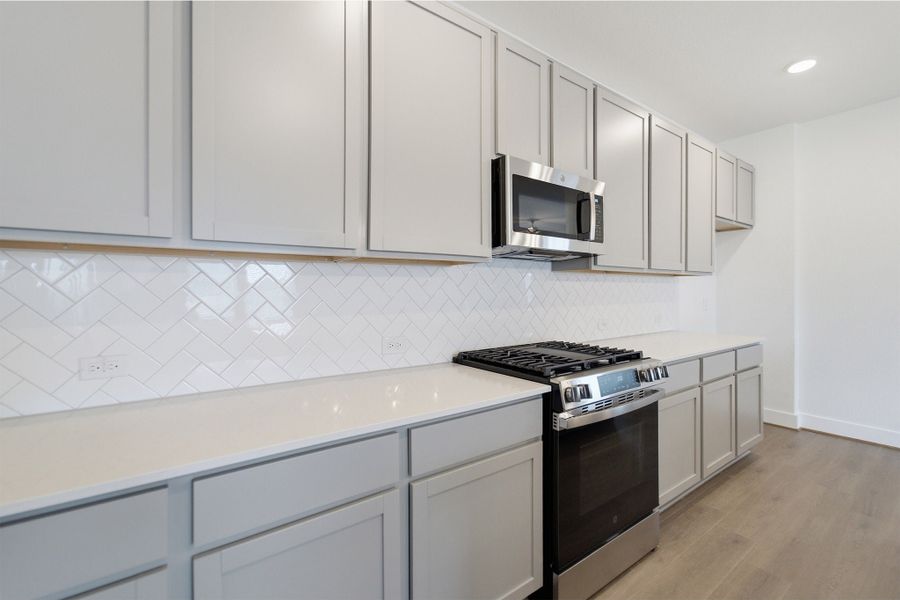Furnished interior view inside a new home in Paramount, Kyle (Image 9).