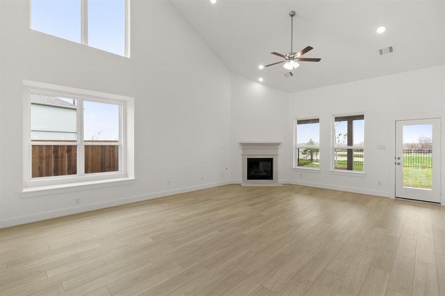 Natural light glistens through every inch of this stunner!