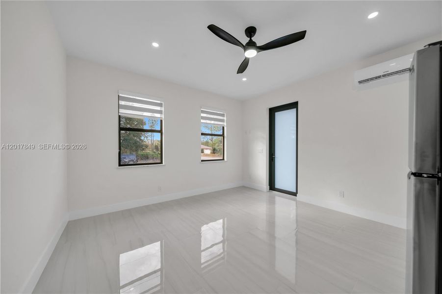 Spacious, unfurnished interior of a new home in , Lehigh Acres (Image 36).