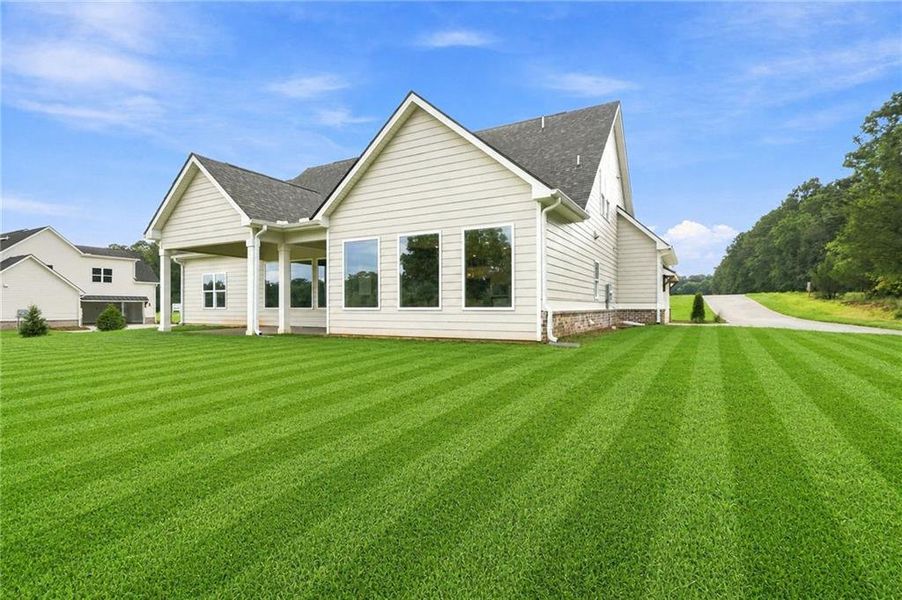 Exterior details and patio area of a home in , Hampton (Image 29).